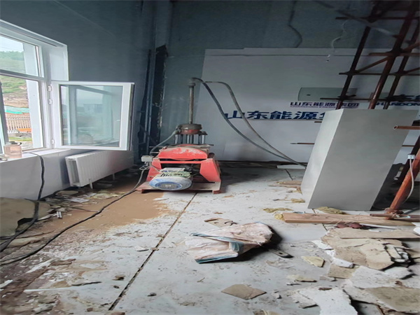 友好地基基础下沉墙体裂缝加固注浆顶升施工